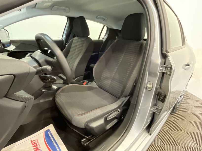 PEUGEOT 208 2023 - Photo n°9