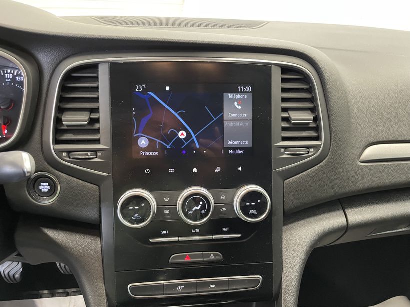 RENAULT MEGANE IV BERLINE 2022 - Photo n°25