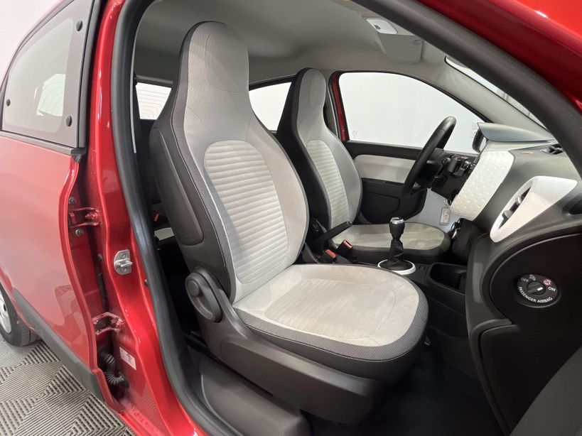 RENAULT TWINGO III 2021 - Photo n°40