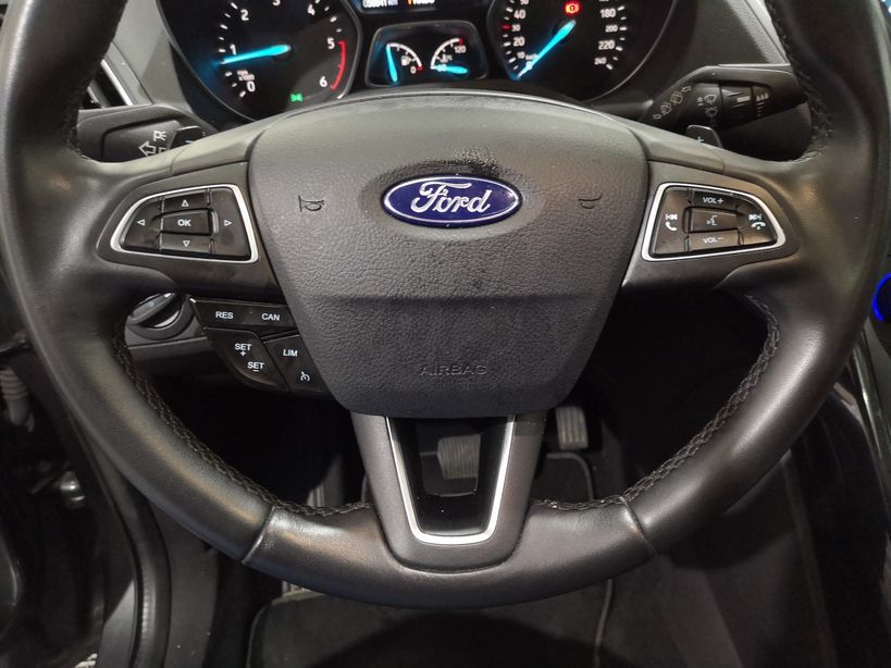 FORD KUGA 2018 - Photo n°13