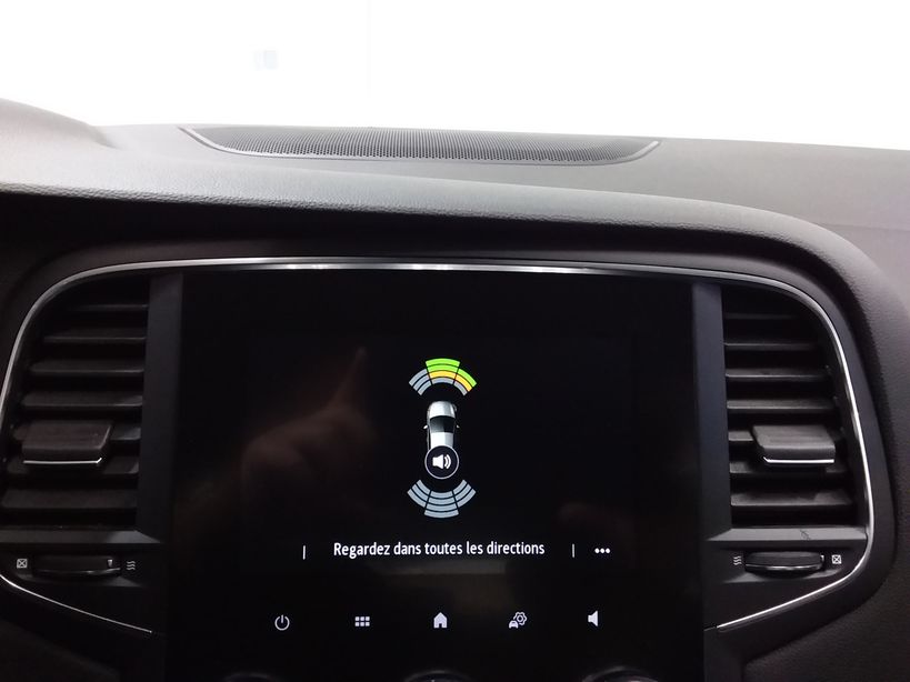 RENAULT MEGANE IV BERLINE 2020 - Photo n°13