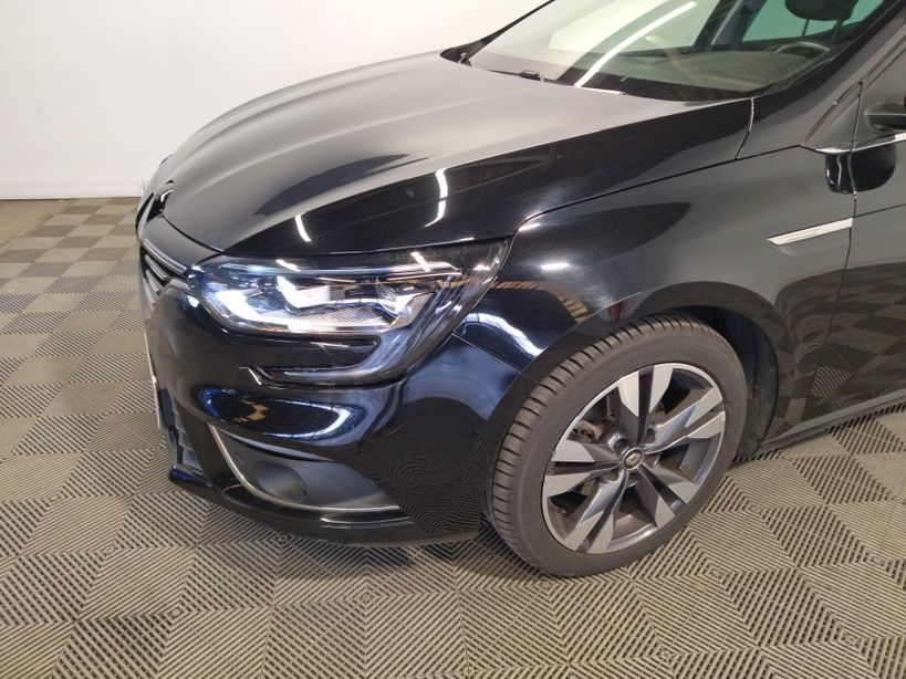 RENAULT MEGANE IV BERLINE 2020 - Photo n°3