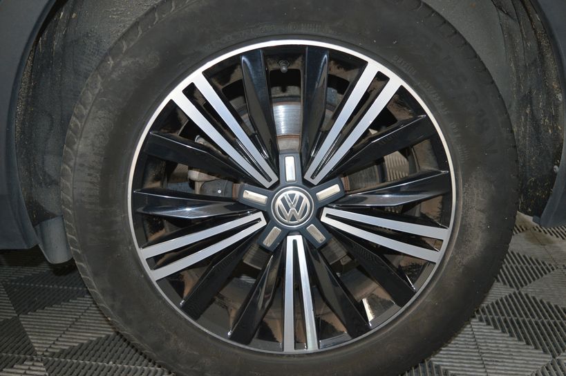 VOLKSWAGEN TIGUAN 2016 - Photo n°10