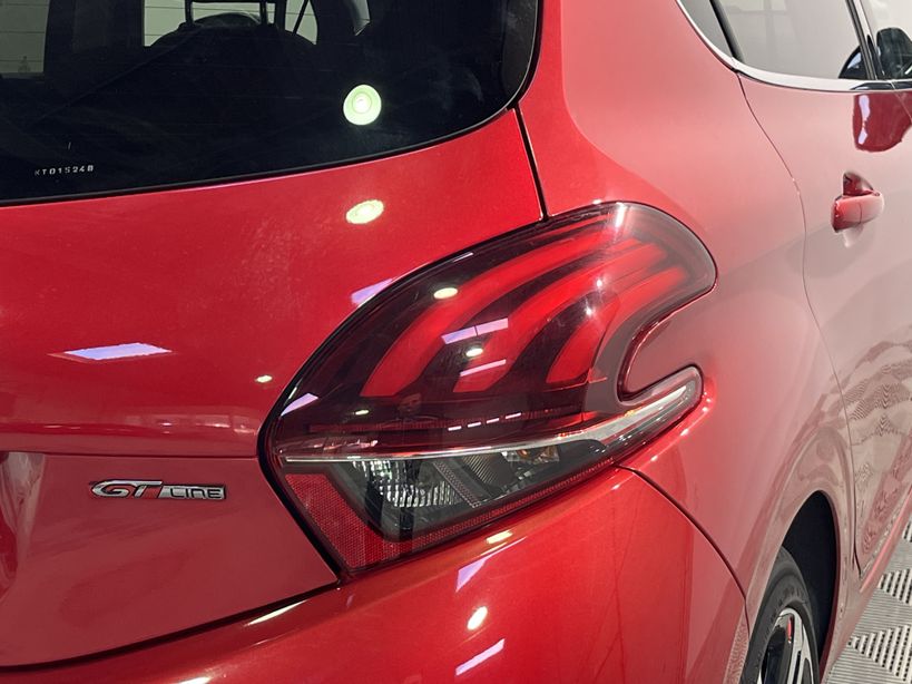 PEUGEOT 208 2019 - Photo n°7