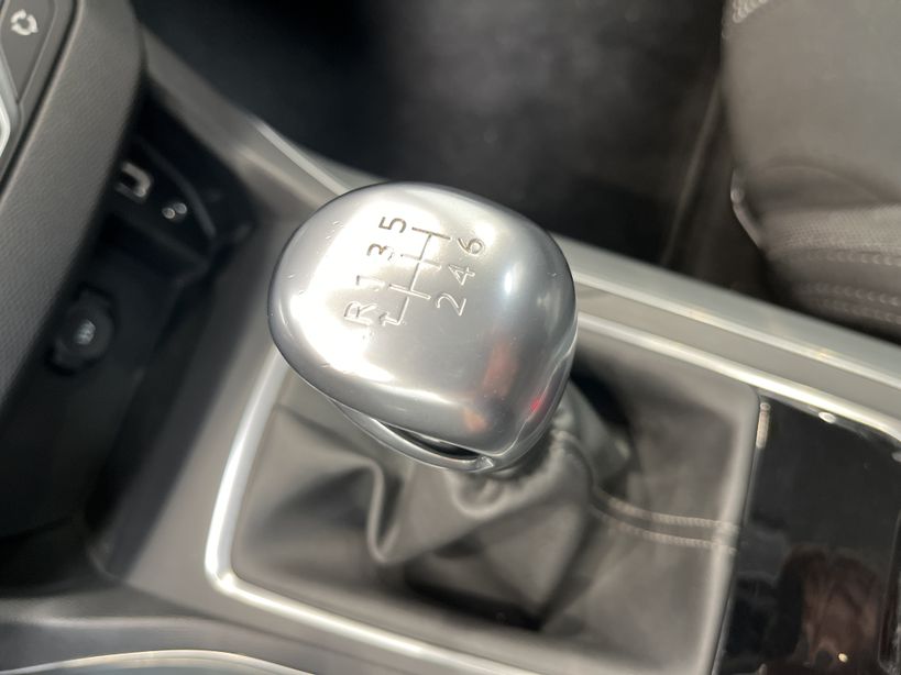 PEUGEOT 308 2015 - Photo n°19