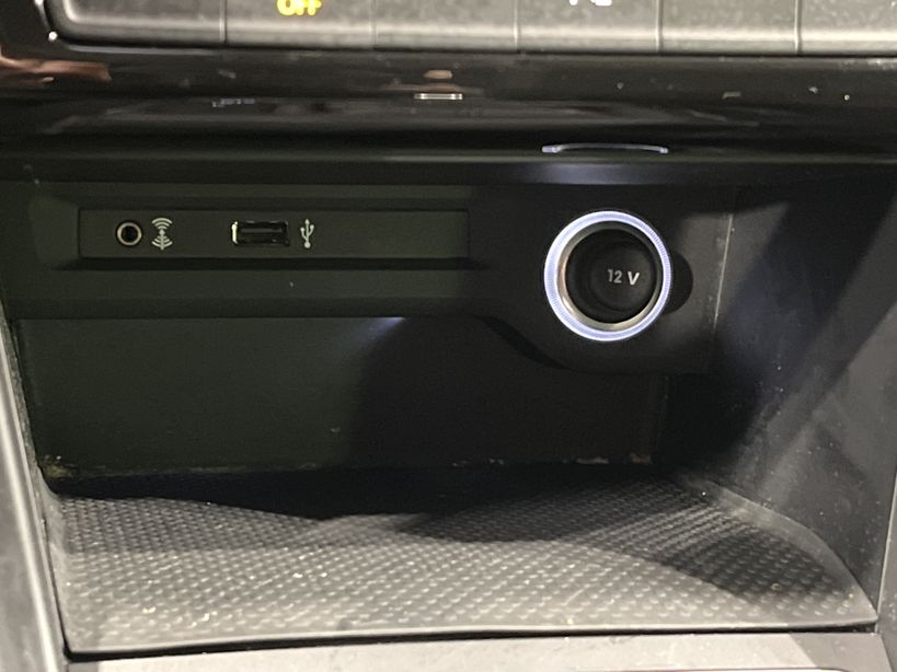 VOLKSWAGEN TOURAN 2016 - Photo n°17