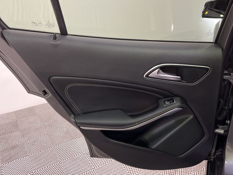 MERCEDES CLASSE GLA 2015 - Photo n°36