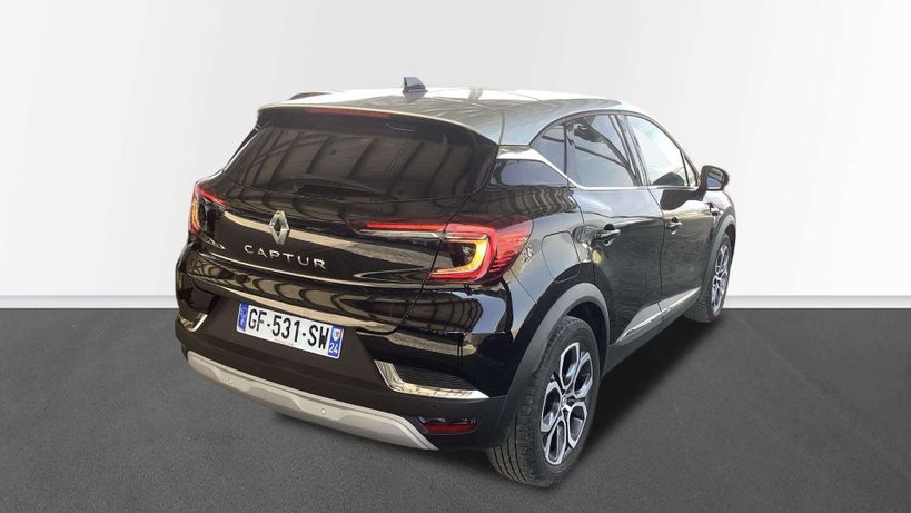RENAULT CAPTUR 2022 - Photo n°8