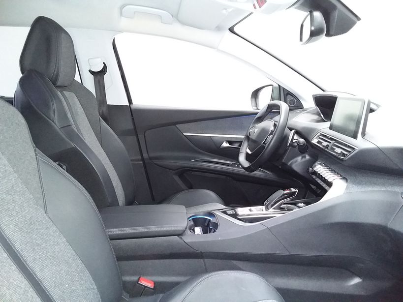 PEUGEOT 5008 2019 - Photo n°6