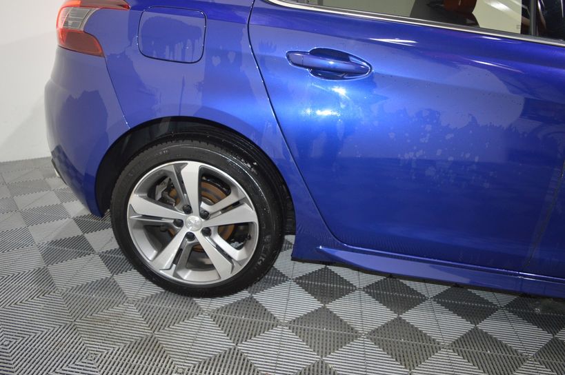 PEUGEOT 308 2019 - Photo n°5