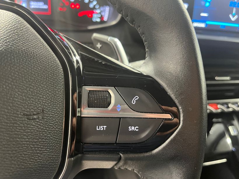 PEUGEOT 2008 BUSINESS 2021 - Photo n°13