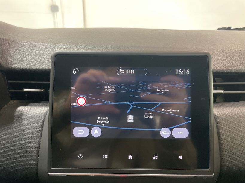 RENAULT CLIO V 2021 - Photo n°12