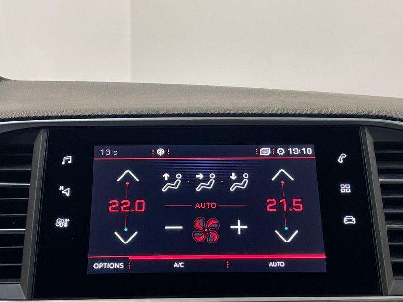 PEUGEOT 308 2021 - Photo n°17