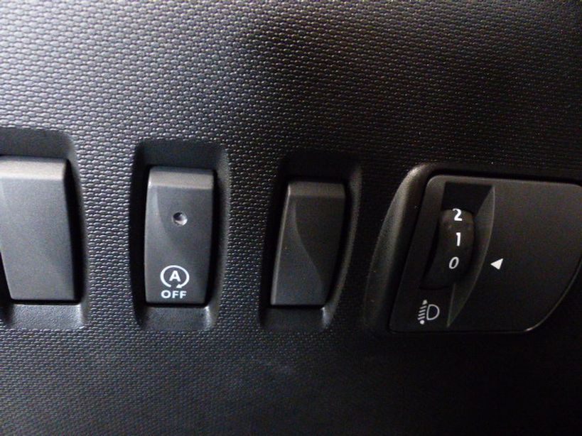 RENAULT TWINGO III 2019 - Photo n°16