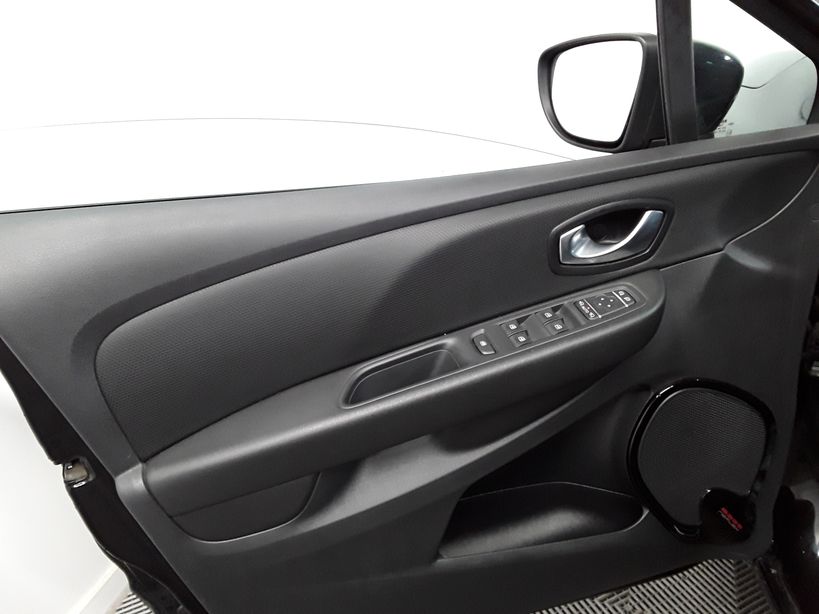 RENAULT CLIO IV 2018 - Photo n°14