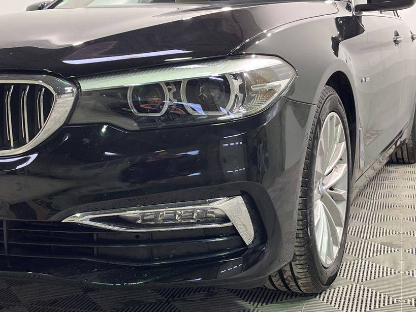 BMW SERIE 5 TOURING G31 2017 - Photo n°8