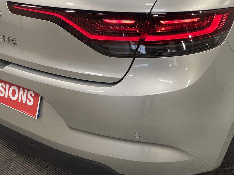 RENAULT MEGANE IV BERLINE 2021 - Photo n°8