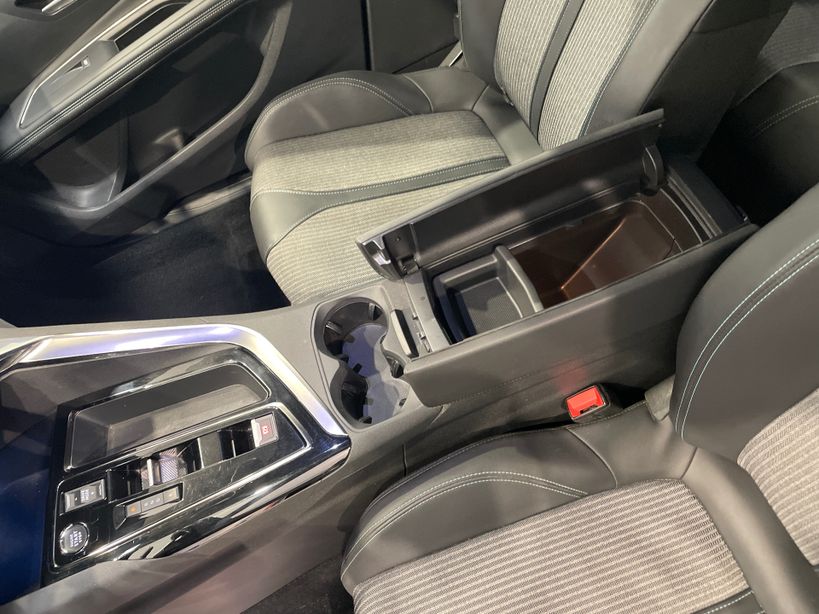 PEUGEOT 3008 2023 - Photo n°20