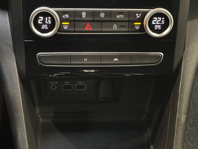 RENAULT MEGANE IV BERLINE 2022 - Photo n°17