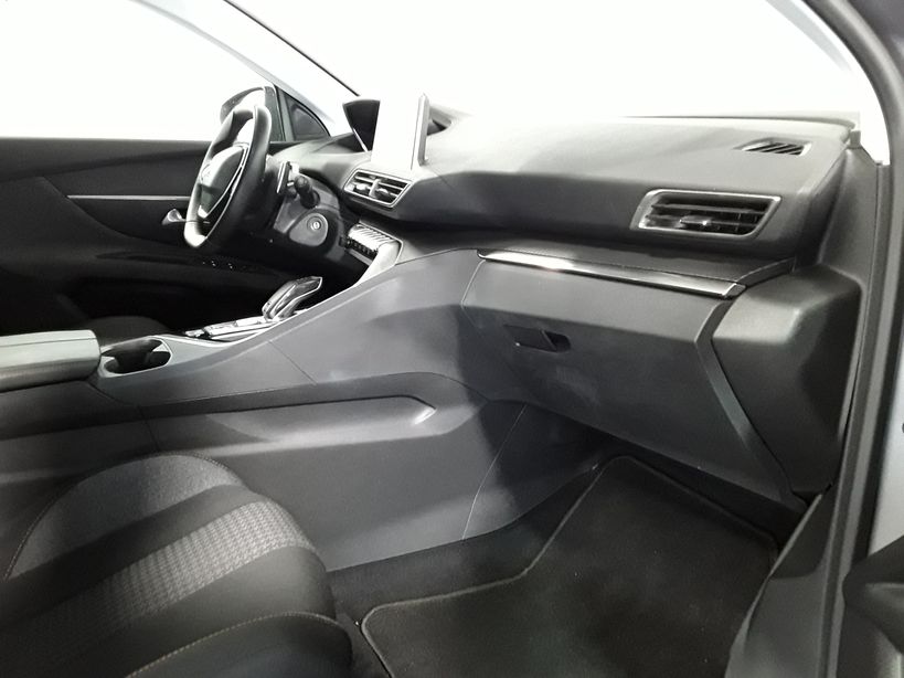 PEUGEOT 3008 BUSINESS 2017 - Photo n°5