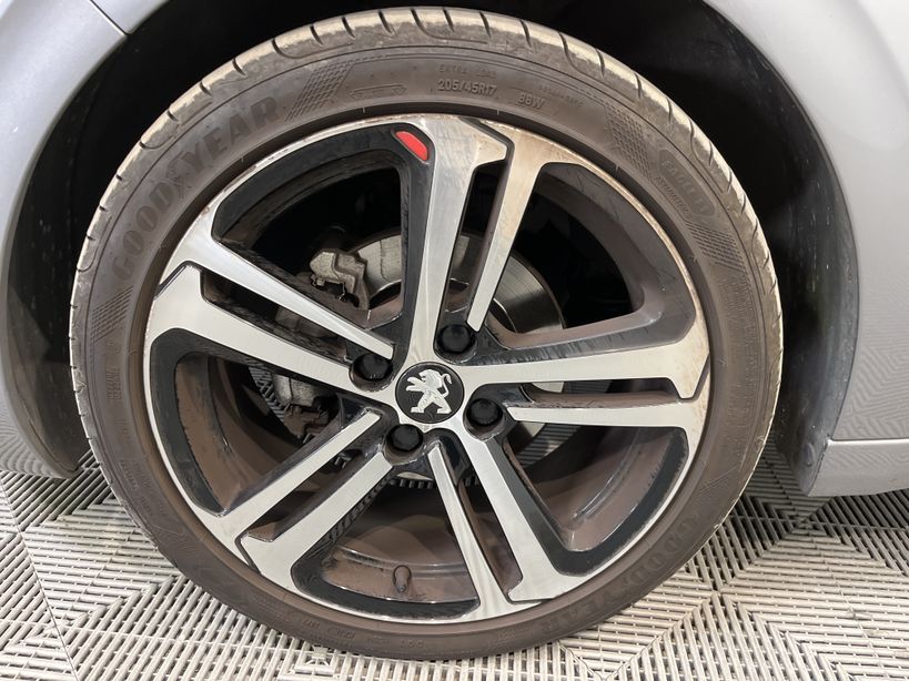 PEUGEOT 208 2019 - Photo n°12