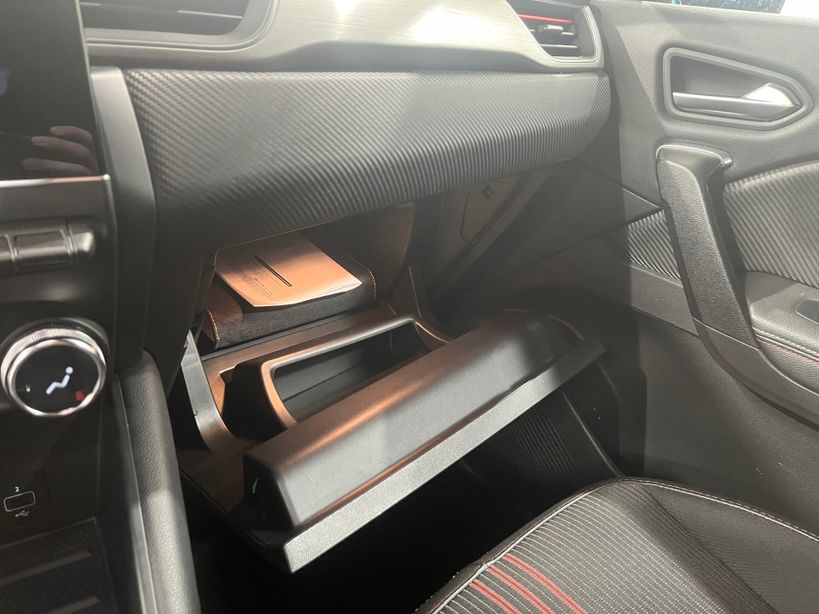 RENAULT CAPTUR 2022 - Photo n°24