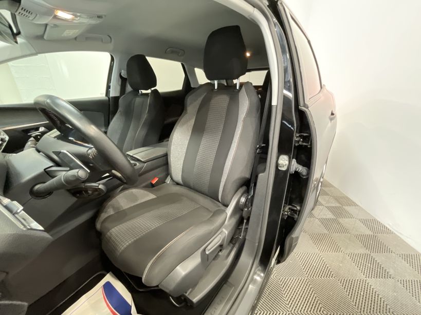 PEUGEOT 3008 BUSINESS 2020 - Photo n°9