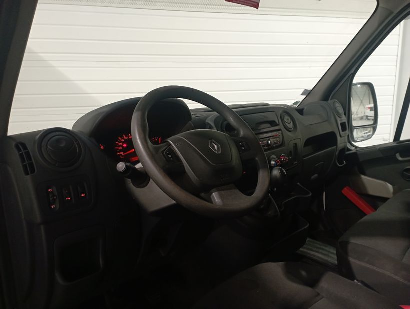 RENAULT MASTER FOURGON 2018 - Photo n°12