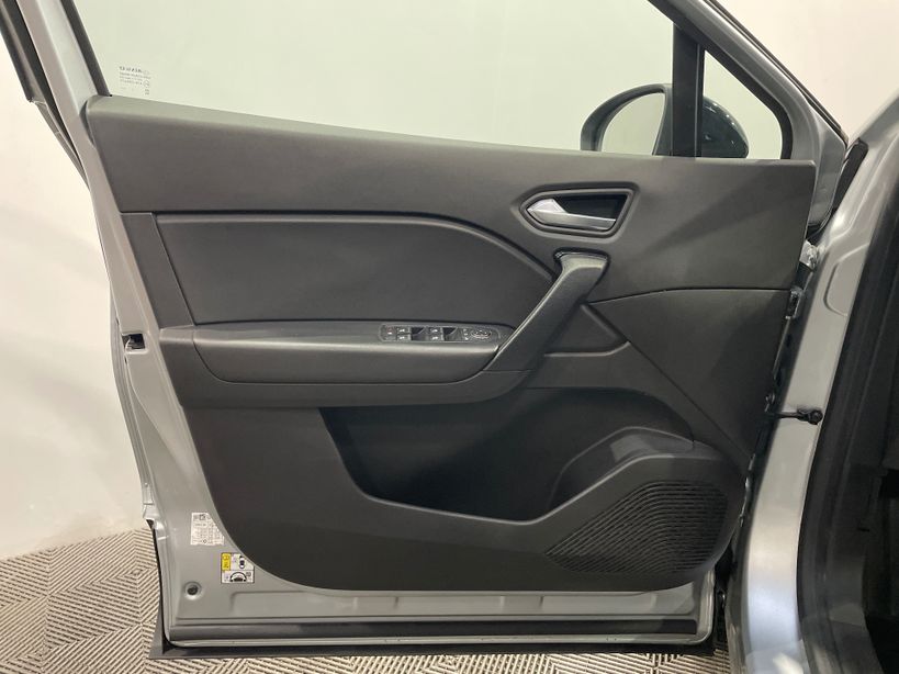 RENAULT CAPTUR 2022 - Photo n°17