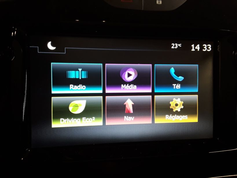RENAULT CLIO IV 2018 - Photo n°17