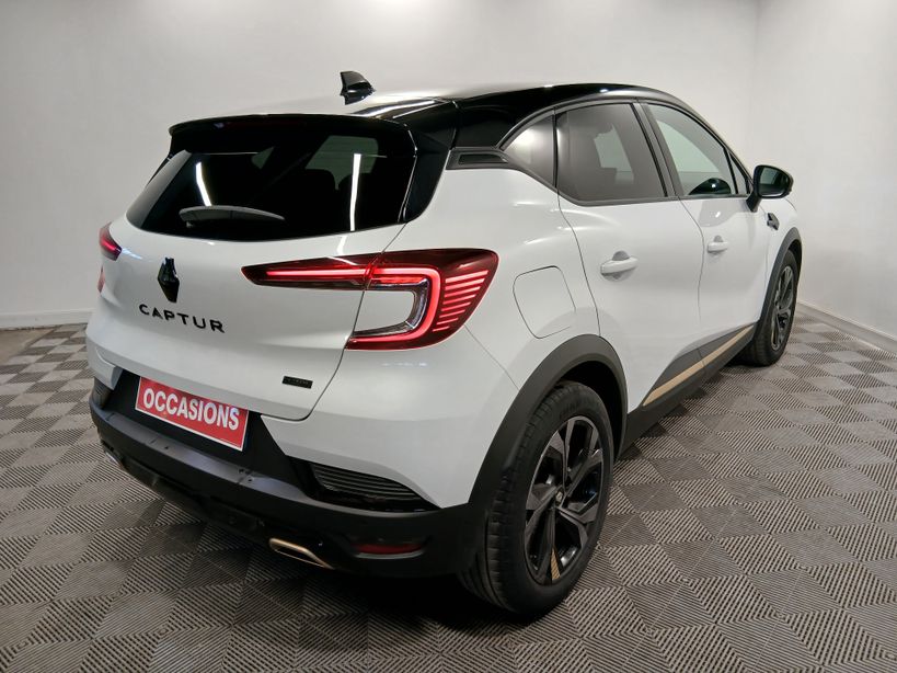 RENAULT CAPTUR 2022 - Photo n°2
