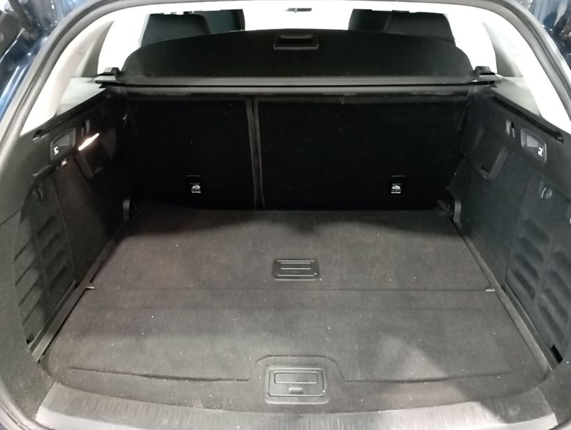 RENAULT MEGANE IV ESTATE BUSINESS 2019 - Photo n°32