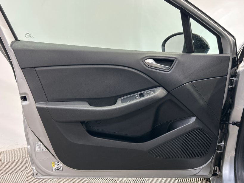 RENAULT CLIO V 2023 - Photo n°29