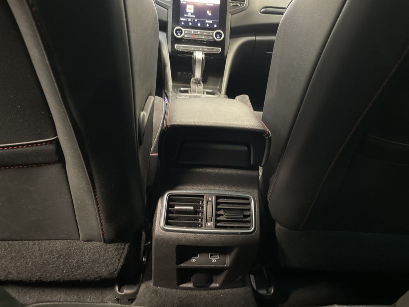RENAULT MEGANE IV BERLINE 2021 - Photo n°36