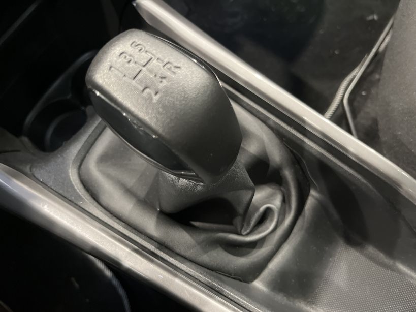 PEUGEOT 2008 2018 - Photo n°17