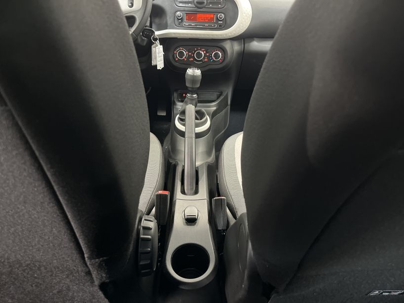 RENAULT TWINGO III 2021 - Photo n°36