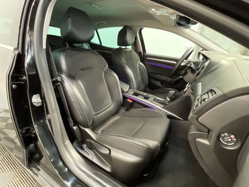 RENAULT MEGANE IV BERLINE 2023 - Photo n°43