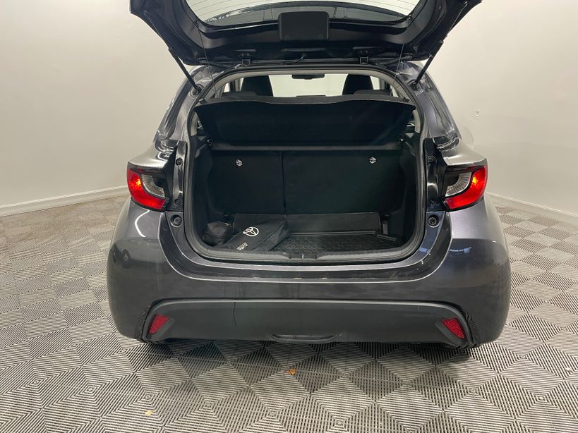 TOYOTA YARIS HYBRIDE 2025 - Photo n°9