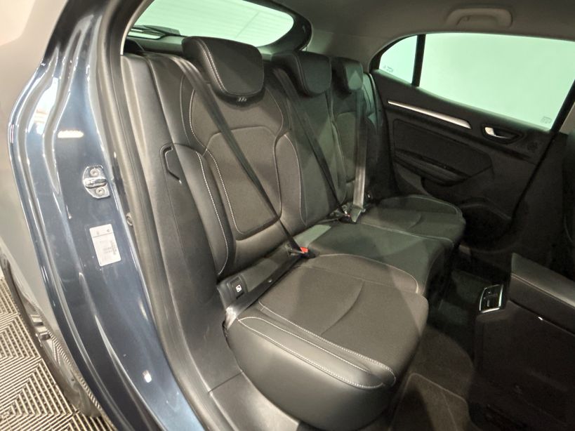 RENAULT MEGANE IV BERLINE 2021 - Photo n°34