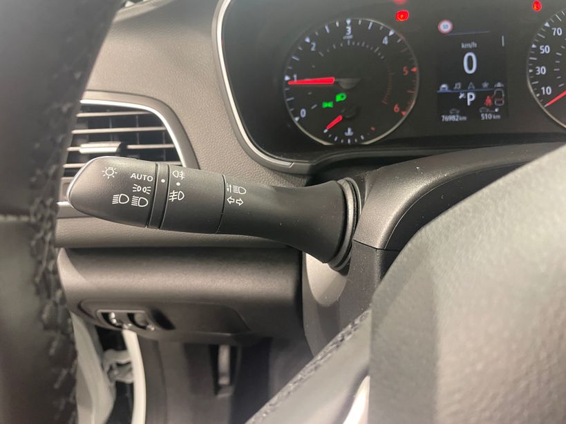 RENAULT MEGANE IV BERLINE 2021 - Photo n°14