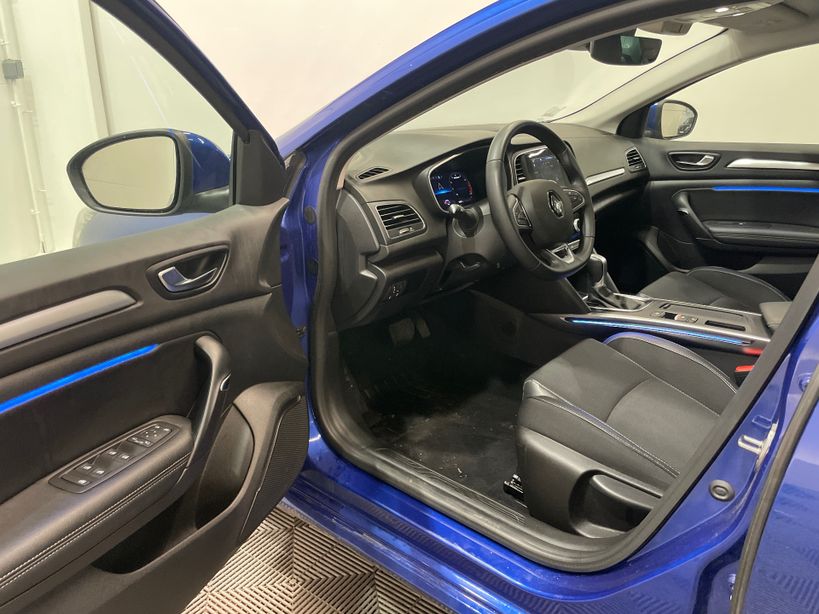 RENAULT MEGANE IV BERLINE 2023 - Photo n°11