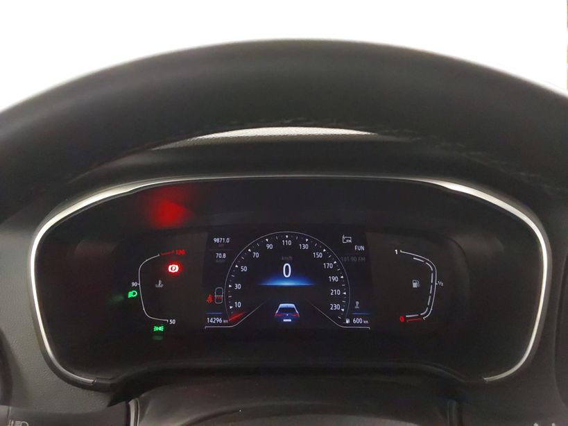 RENAULT MEGANE IV BERLINE 2023 - Photo n°35