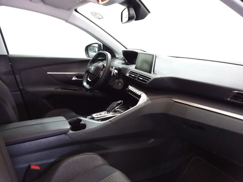 PEUGEOT 3008 BUSINESS 2019 - Photo n°7