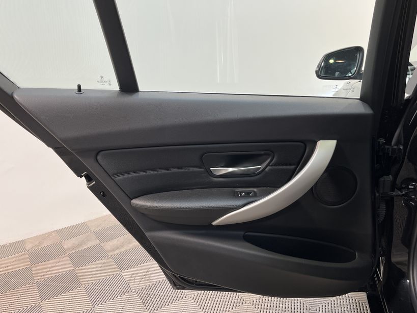 BMW SERIE 3 F30 LCI 2017 - Photo n°36