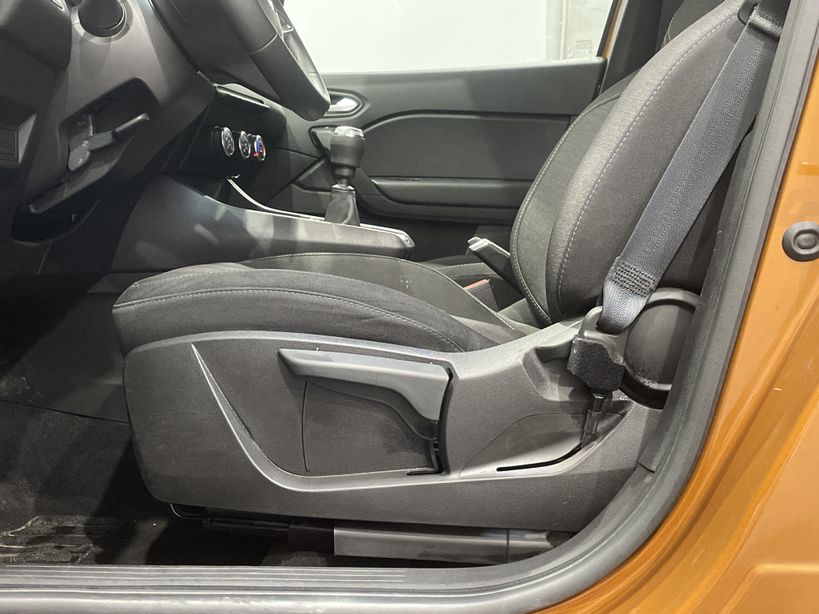 RENAULT CAPTUR 2021 - Photo n°35