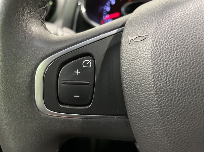 RENAULT CLIO IV 2019 - Photo n°25