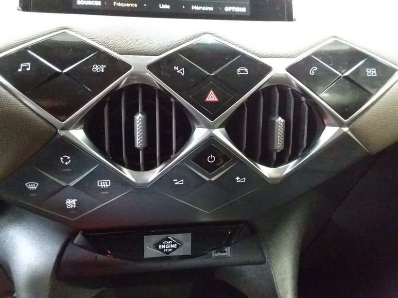 DS DS3 CROSSBACK 2020 - Photo n°9