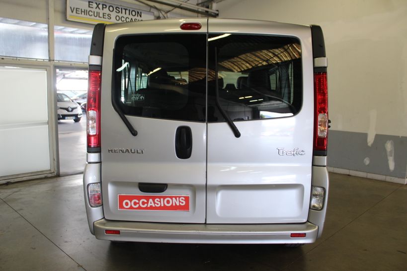 RENAULT TRAFIC II PASSENGER 2013 - Photo n°15