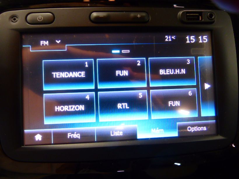 RENAULT CAPTUR 2018 - Photo n°11