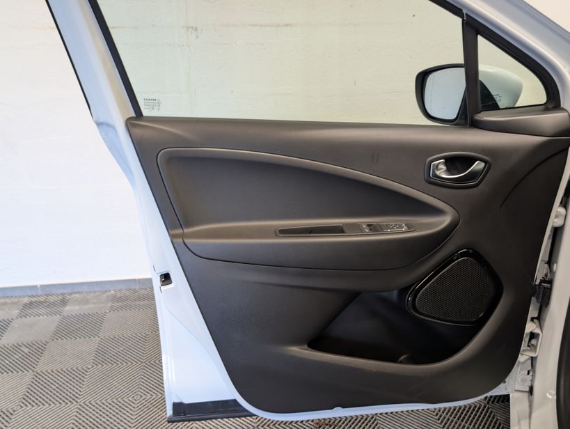 RENAULT ZOE 2020 - Photo n°10